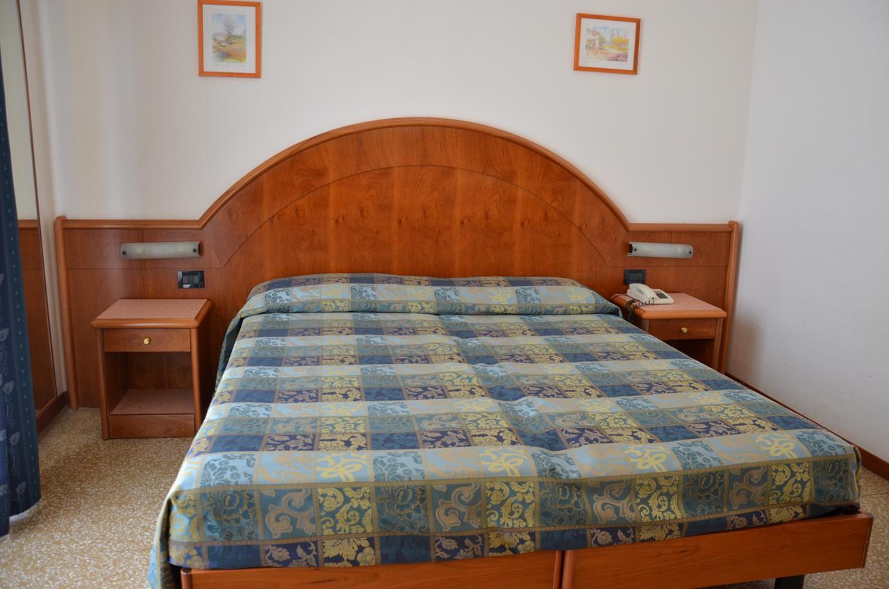 Hotel Lorenzo Celle Ligure Εξωτερικό φωτογραφία