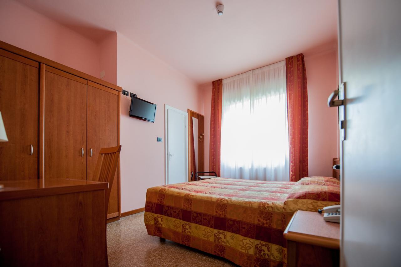 Hotel Lorenzo Celle Ligure Εξωτερικό φωτογραφία