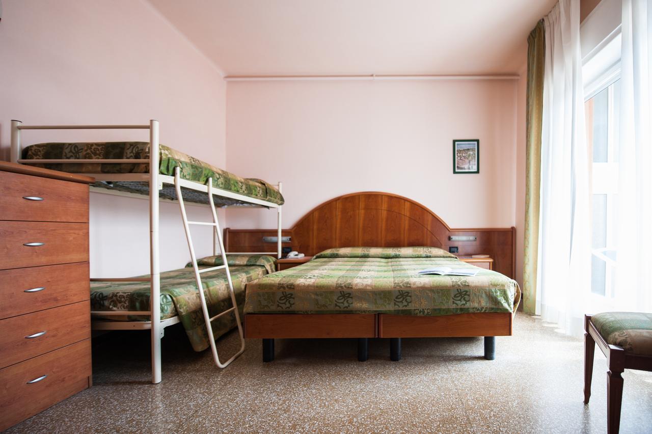 Hotel Lorenzo Celle Ligure Εξωτερικό φωτογραφία